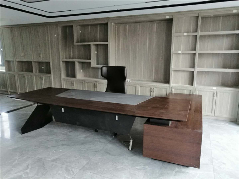 班臺(tái)班椅 班臺(tái)班椅